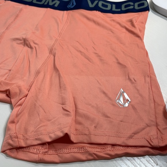 NWT. Volcom size large boxer, briefs. - Picture 2 of 4